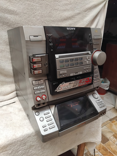Minicomponente Sony Hcd-xg80 (solo Cd Y Auxiliar) Cerebro Gris 300 W