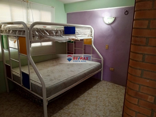 En Venta Town House Amoblado En El Conjunto Flor Amarilla, Ciudad Flamingo.