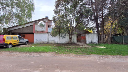 Venta De Galpón En Villa Elisa, La Plata