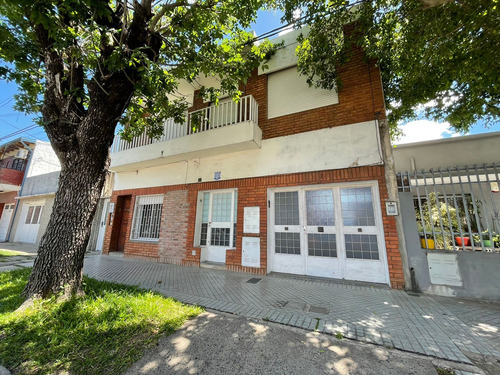 Casa En Planta Baja Con Patio Barrio Belgrano
