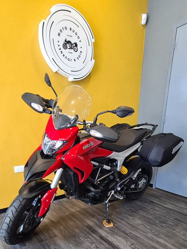 Imagen 2 de 10 de Ducati Hyperstrada