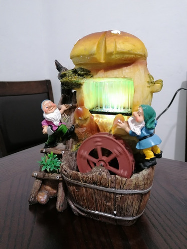 Pileta Decorativa De Enanitos