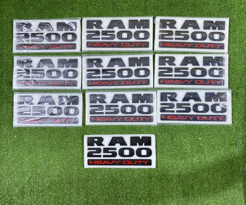 Emblema Ram 2500 Negro Con Rojo Modelo Nuevo
