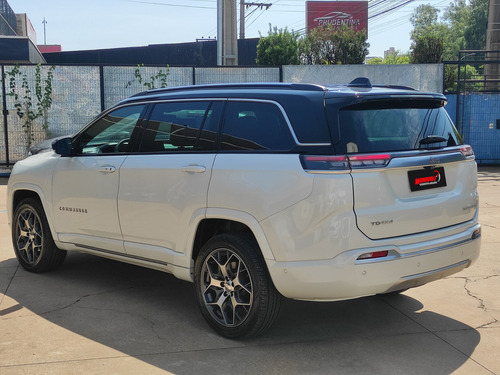 Jeep Commander 2.0 TD380 TURBO DIESEL OVERLAND AT9