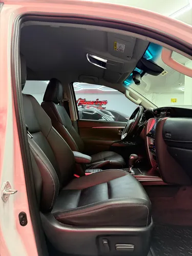 Toyota Fortuner Srv Diésel 2.4 4x2
