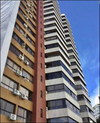 Imagem 10 de 12 de Venda - Apartamento 5 Suítes - Edf. Taormina - Barra - Salva