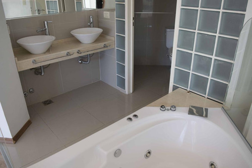 Imagen 10 de 27 de Departamento En Venta 4 Ambientes Olivos