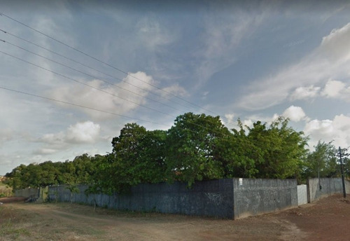 Imagem 3 de 3 de Terreno 5.461m² Com Casa No Bairro Pedras - Terreno A Venda No Bairro Pedras - Fortaleza, Ce - Ve77129