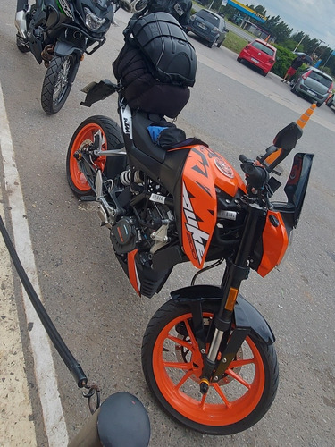Imagen 9 de 15 de Ktm Duke 200