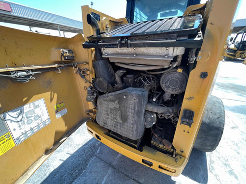 Minicargador Caterpillar 236b3 2013