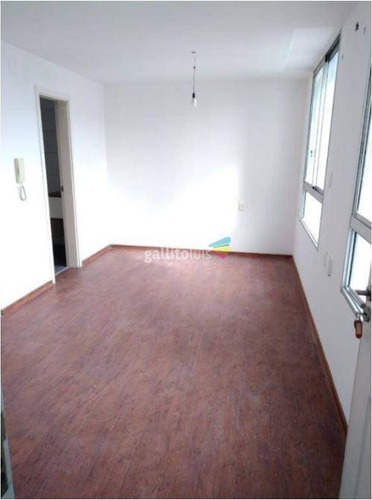 Imagen 3 de 10 de Venta De Monoambiente En Tres Cruces Montevideo
