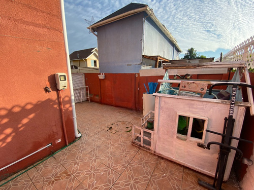 Se Vente Amplia Casa Familiar 7d,4e,3b, Ciudad Del Este