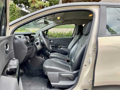 Imagem 10 de 15 de Renault Captur Intense 2.0 16v 5p Aut 2018