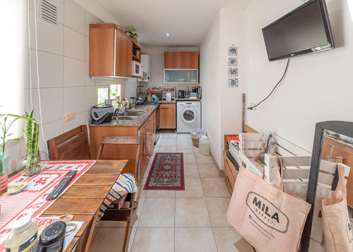 Venta Departamento Dos Ambientes En Florees Con Cochera