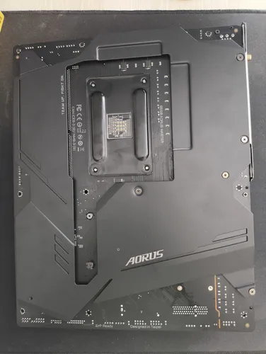Placa Mae Gigabyte X570S Aorus Master, DDR4, Socket AM4, ATX