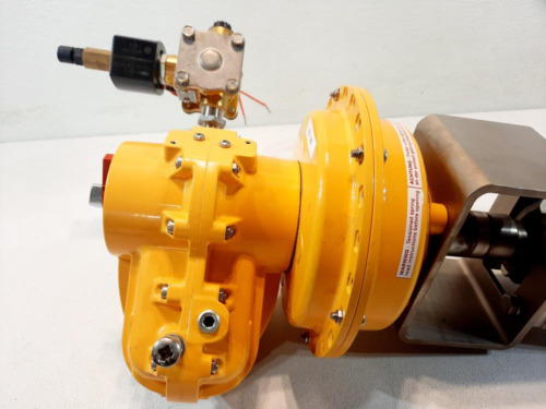 Flowserve 1 300# Cf8m Control Valve W/ Kinetrol Actua Ttv