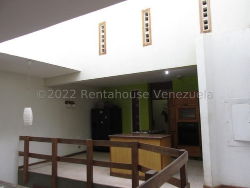 Imagen 7 de 24 de Mayerling Gonzalez Bm Vende Casa Mls #22-27882