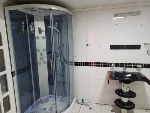 Descubre Esta Comoda Y Amplia Propiedad En Comuna Macul