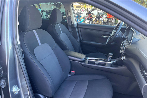Nissan Sentra 2.0 Advance Cvt