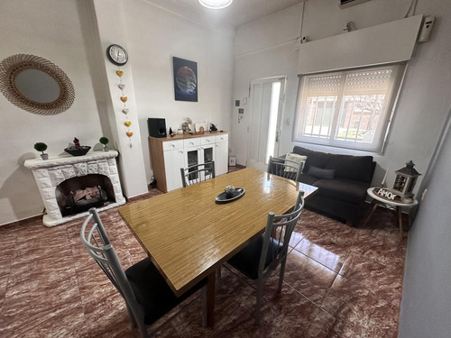 Venta De Casa En Ph 3 Ambientes En Morón Con Cochera Cubierta - Apto Crédito Hipotecario