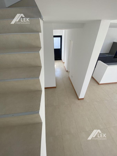 Impecable Casa Con Pileta En San Matias! Acepta Permuta Menor Valor... Mono O 2 Amb Caba