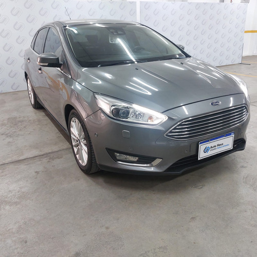 Ford Focus 2.0 Titanium 4p L16