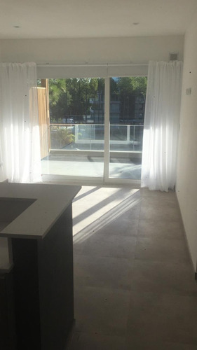 Imagen 2 de 13 de Dueño Vende 2 Amb En Complejo De 1era Categoria A Estrenar
