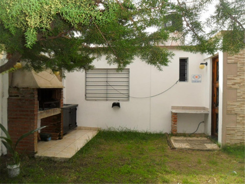 Imagen 9 de 9 de Depto Con Amplio Patio En Calle 82 E/ 1 Bis Y 18 (cod. 889)