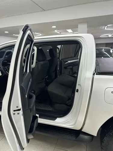 Toyota Hilux 2.4l 4x4 turbo diesel