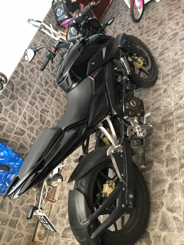 Rouser Ns 200