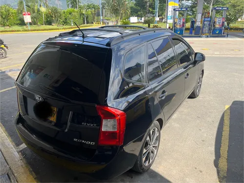 Kia Carens 2.0 Rondo Ex
