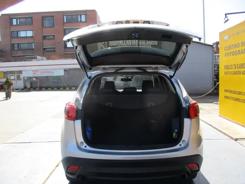Mazda CX-5 TOURING 4X2 2000CC AT AA