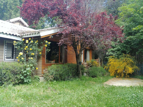 Imagen 2 de 26 de Casa + 2 Departamos En Venta Ubicado En Jardín Botánico, Bariloche, Patagonia