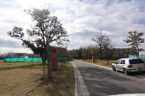 Imagen 14 de 24 de Lote En Venta En Excelente Barrio Cerrado La Clementina En La Mejor Zona Del Jockey. San Isidro.