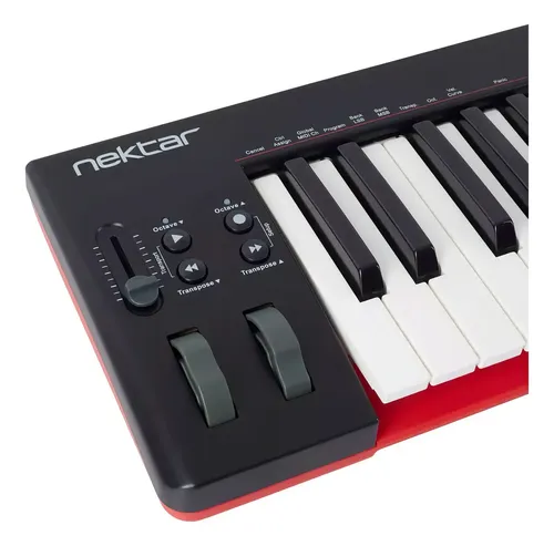 Teclado Controlador MIDI Nektar SE49 USB 49 Teclas Sensíveis Preto