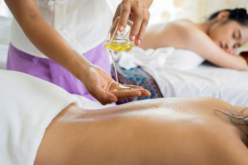Imagem 1 de 5 de Massagem