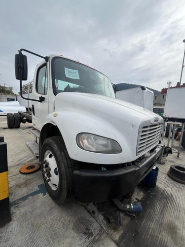 Freightliner M2 2006 (chasis Completo)