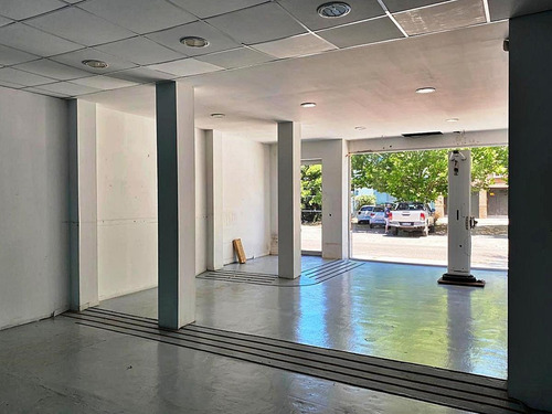 Imagen 14 de 16 de Venta Galpón Con Local En San Isidro