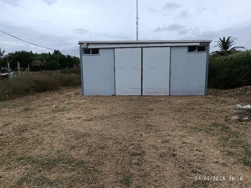 Vendo Casa De 1 Dormitorio Con Buen Galpón 70 M2 En Muy Buen Estado