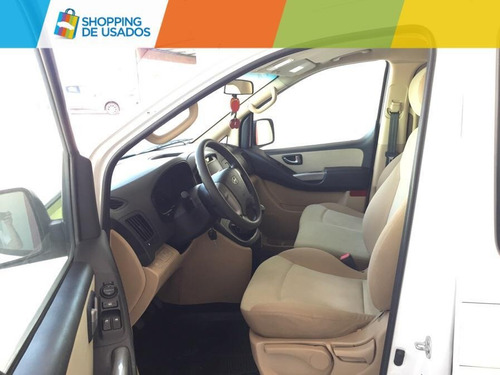 Hyundai H-1 Minibus Nafta 2013