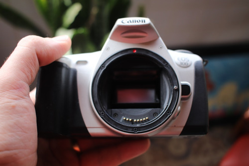 Máquina Fotográfica Analógica Canon Eos 300 (analógica)