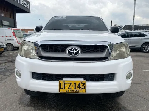 Toyota Hilux 2.5 Mt