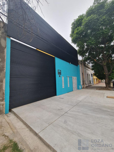 Galpon A Estrenar En Barrio General Bustos