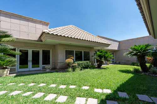 ¡en Venta! ¡hermosa Propiedad De 1 Piso En Las Rosas, Gómez Palacio!