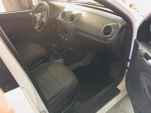 Volkswagen Voyage 1.6 Highline 101cv 2013