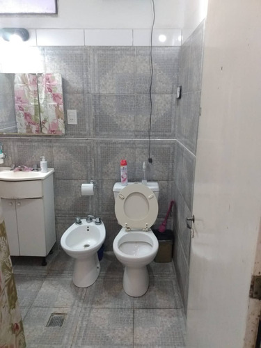 Imagen 4 de 19 de Casa + Galpon + 2 Locales Comerciales En Venta - Barrio San Martin