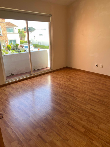 Imagen 9 de 12 de Hermosa Casa En Fraccionamiento Privado