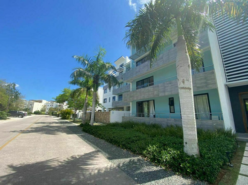 Penthouse En Venta, Ubicado En Punta Cana Village.