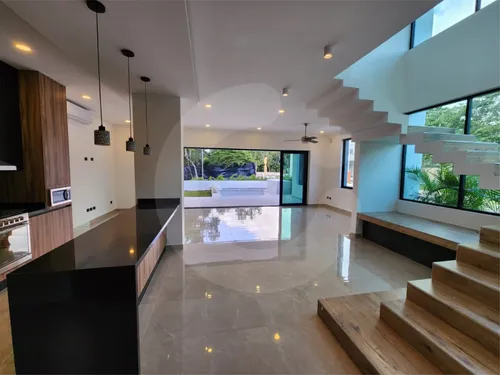Casa En Venta En Lagos Del Sol