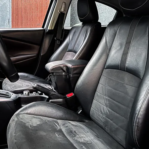 Mazda 2 Grand Touring LX Sedan